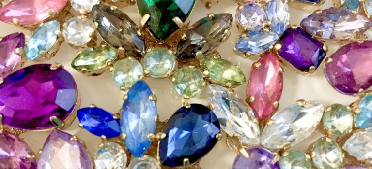 世代を越えて輝き続けるヴァンクリーフアンドアーペル至高の美と価値の秘密